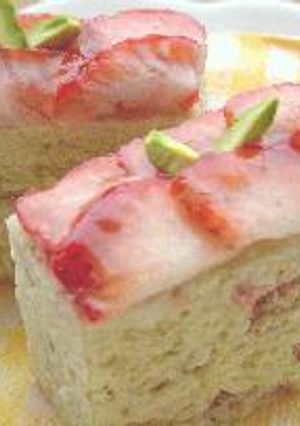いちご蒸しケーキ♪-レシピのメイン写真