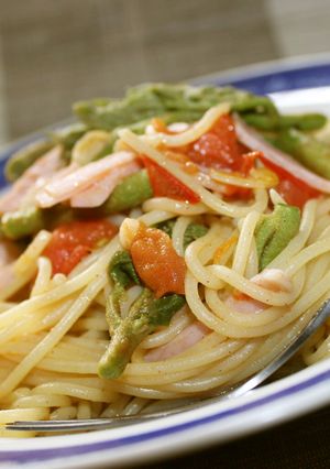 パスタ✩フレッシュトマトとタラの芽-レシピのメイン写真