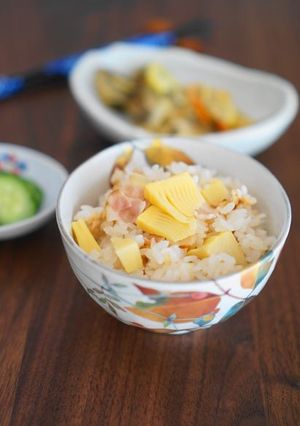 たけのことベーコンの炊き込みご飯-レシピのメイン写真