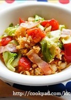 源たれで♪レタスとトマトのBLT炒飯-レシピのメイン写真