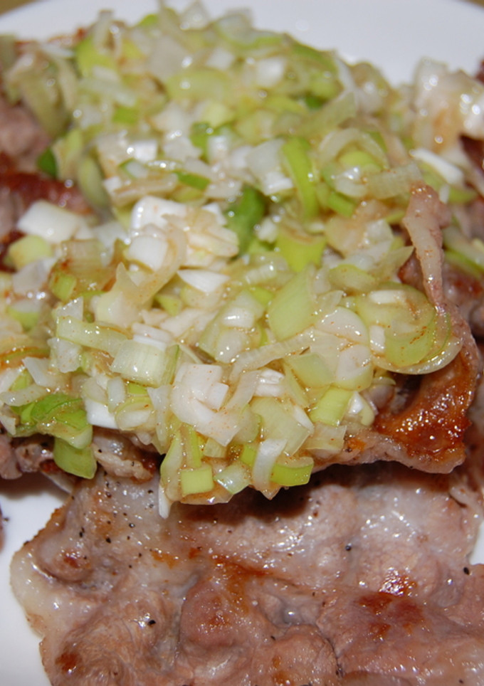おいしい♪豚肉のネギ塩がけ-レシピのメイン写真