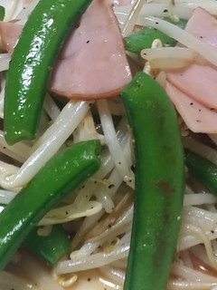 スナップえんどうとしめじの炒め物-レシピのメイン写真