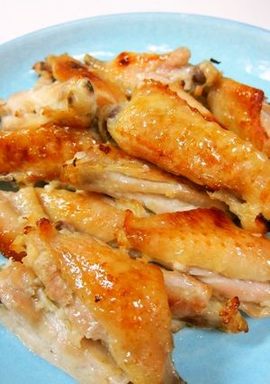 ビールが進む！焼くだけ手羽中オーブン焼き-レシピのメイン写真