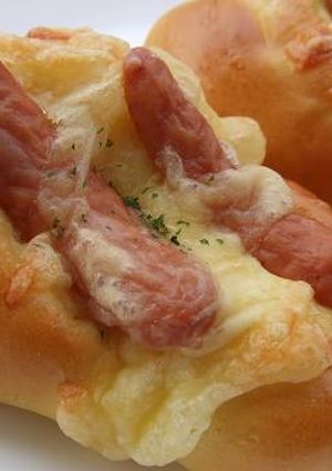カレー生地で☆ウインナー&チーズ-レシピのメイン写真