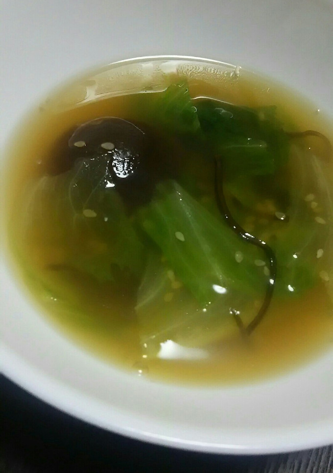 簡単おいしい！レタスと椎茸のスープ-レシピのメイン写真