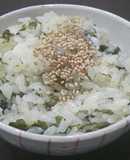 スープの素で簡単♪しじみわかめご飯♪