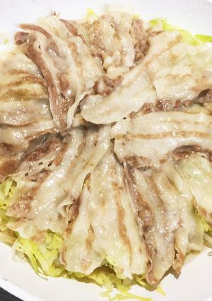 失敗無し！キャベツと豚バラの蒸し焼き♡-レシピのメイン写真