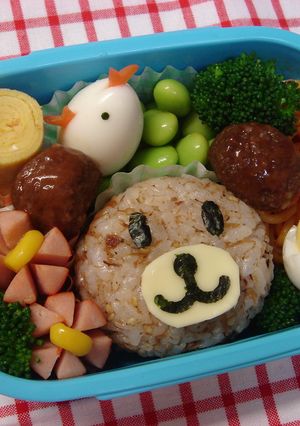 クマちゃんおにぎり-レシピのメイン写真