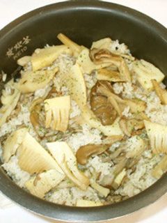 たけのこ・舞茸・バター・簡単炊き込みご飯-レシピのメイン写真