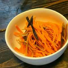 รูปของ 簡単シャキシャキいかにんじん