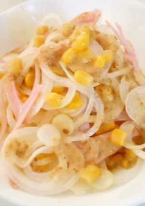 まるごと玉ねぎとハムとコーンサラダ-レシピのメイン写真