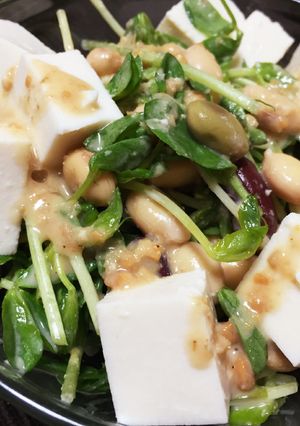簡単！イソフラボンたっぷり豆苗サラダ-レシピのメイン写真