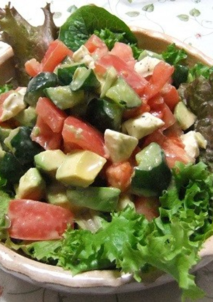 まるごとトマトの野菜たっぷりサラダ-レシピのメイン写真