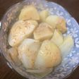 じゃがいもと新玉ねぎの深煎りゴマドレ和え