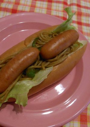 焼きそばごてもりドッグ-レシピのメイン写真