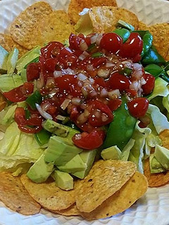タコス味のポテチを使ったメキシカンサラダ-レシピのメイン写真