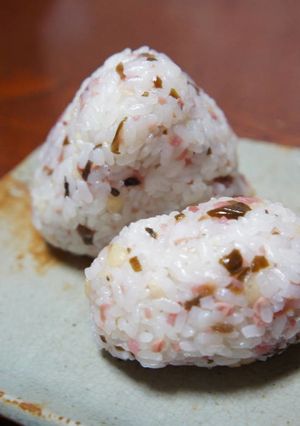 栄養オイルで、漬物天かすオイルおにぎり-レシピのメイン写真