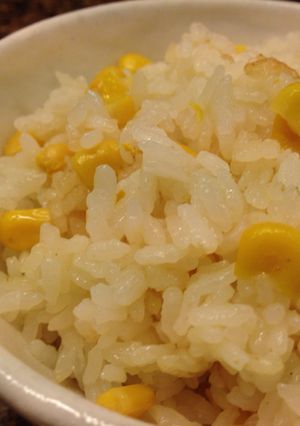 炊飯器で甘みたっぷりコーンご飯♪-レシピのメイン写真