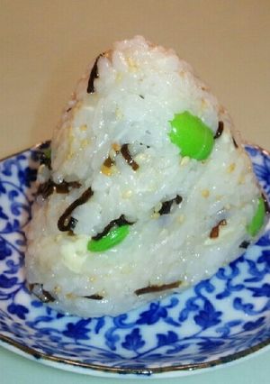 枝豆とチーズのオイルおにぎり-レシピのメイン写真