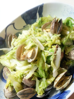 春キャベツとアサリの蒸し焼き♫-レシピのメイン写真