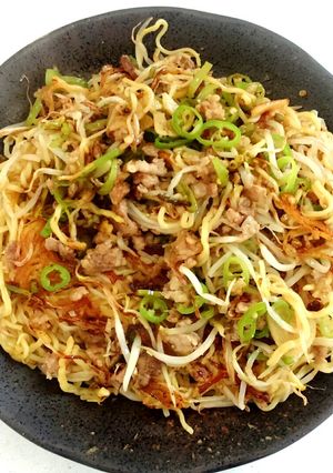 豚ミンチともやしの醤油焼きそば（ピリ辛）-レシピのメイン写真