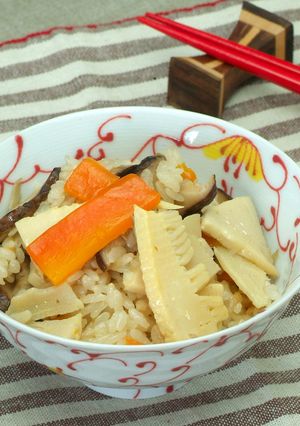 筍いっぱいの五目御飯-レシピのメイン写真