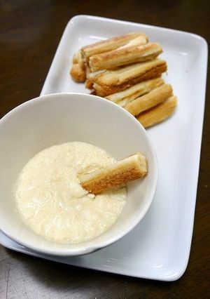 簡単！パンの耳に豆腐ディップ-レシピのメイン写真