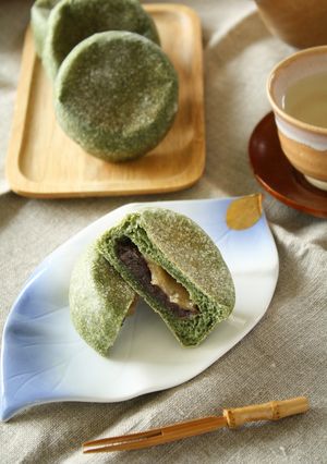 もちもち よもぎあんぱん-レシピのメイン写真