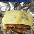 余ったコロッケにチーズのせて♪