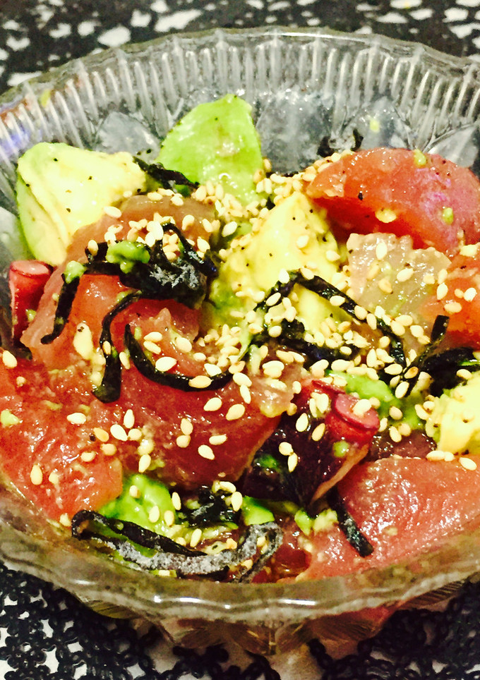 マグロとアボカドの塩昆布ごま和え-レシピのメイン写真