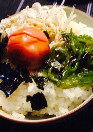 ★しらすと梅とめかぶでさっぱり♩ごはん★-レシピのメイン写真