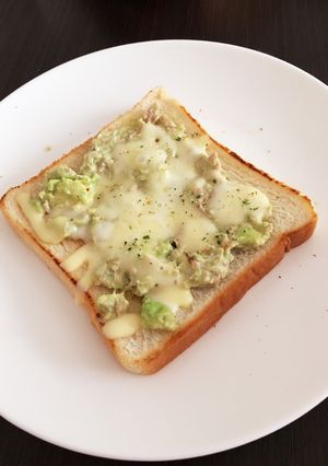 アボカドトースト-レシピのメイン写真