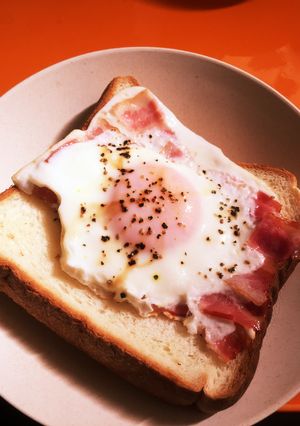 食べやすい&黄味が真ん中！ベーコンエッグ-レシピのメイン写真