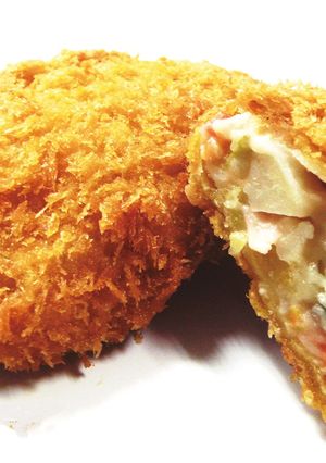 リメイクにも！ポテトサラダ挟みトンカツ-レシピのメイン写真