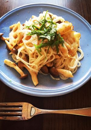 カリカリれんこんとベーコンのキノコパスタ-レシピのメイン写真