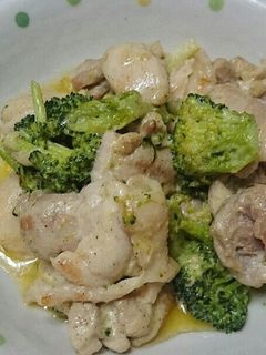 鶏もも肉&ブロッコリーの簡単炒め-レシピのメイン写真