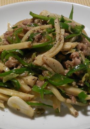 旬のたけのこで！豚挽き肉で節約！青椒肉絲-レシピのメイン写真