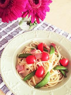 スナップえんどうと新玉ねぎの春色パスタ-レシピのメイン写真