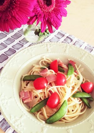 スナップえんどうと新玉ねぎの春色パスタ-レシピのメイン写真