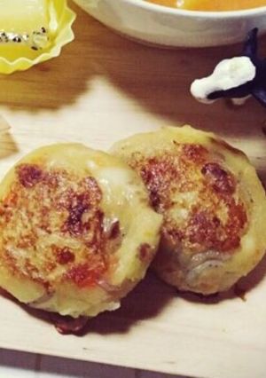 肉じゃがで♪リメイクいももち-レシピのメイン写真