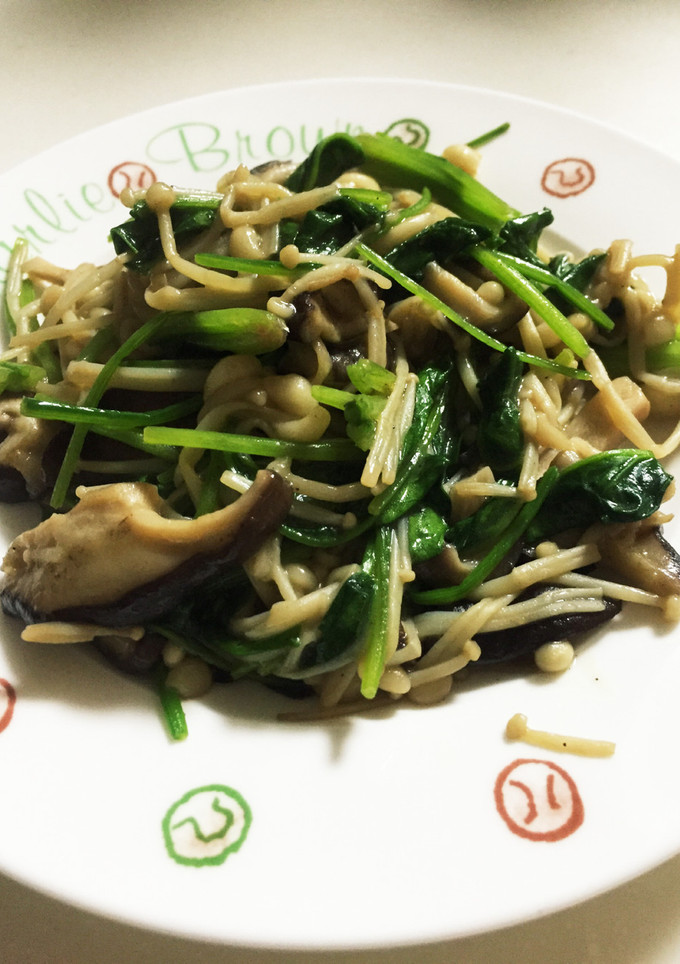 ほうれん草とキノコの炒め物-レシピのメイン写真