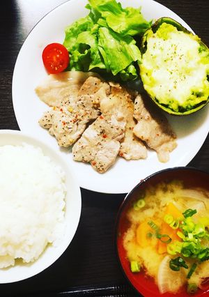 アボカドグラタン-レシピのメイン写真