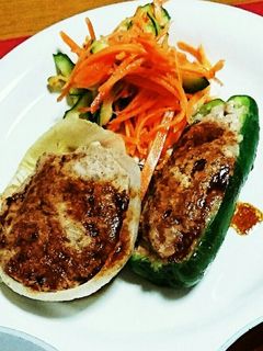 ピーマン、玉ねぎの肉詰め-レシピのメイン写真