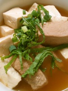 マグロと豆腐の和風にんにく煮込み大葉添え-レシピのメイン写真