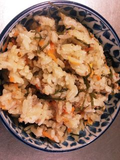 お鍋で簡単! 刻み昆布の炊き込みご飯-レシピのメイン写真