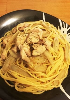 蒸し鶏とゴボウの和風スープパスタ-レシピのメイン写真