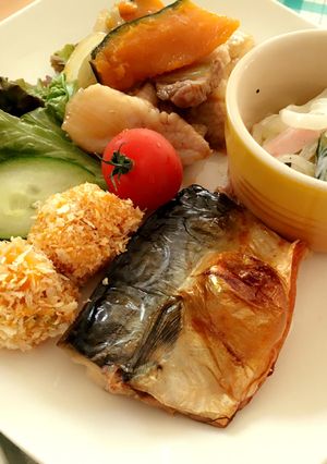 今日の晩ごはん♪塩サバ-レシピのメイン写真