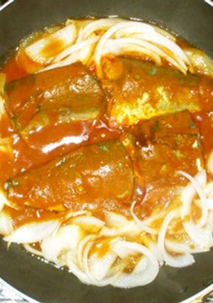 さば・新たまねぎカレー風煮付けフライパン-レシピのメイン写真