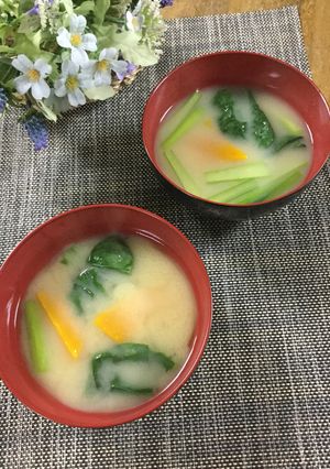 かぼちゃと小松菜のお味噌汁♡-レシピのメイン写真
