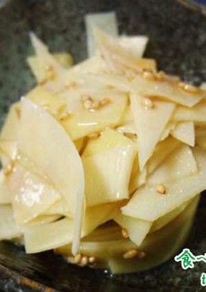 たけのこの皮の胡麻油和え|たけのこレシピ-レシピのメイン写真